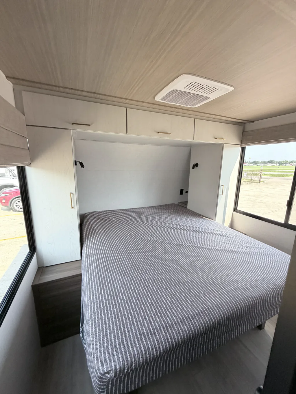 2027 Forest River Vibe 2900KB, Photos photo 22