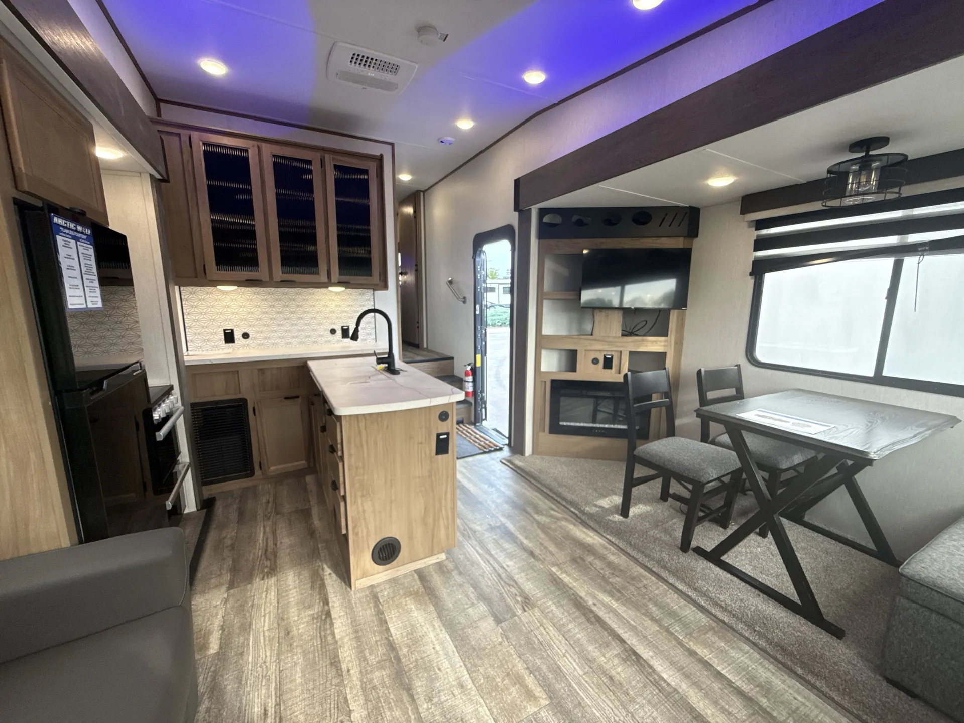 2024 Forest River Arctic Wolf 27SGS — living area main