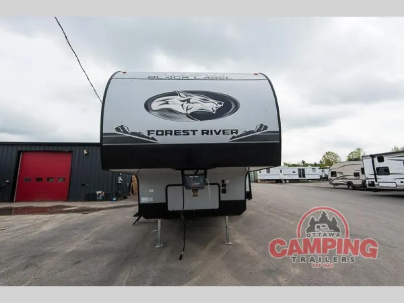 2025 Forest River Cherokee Black Label 265SBBL - Photo 3