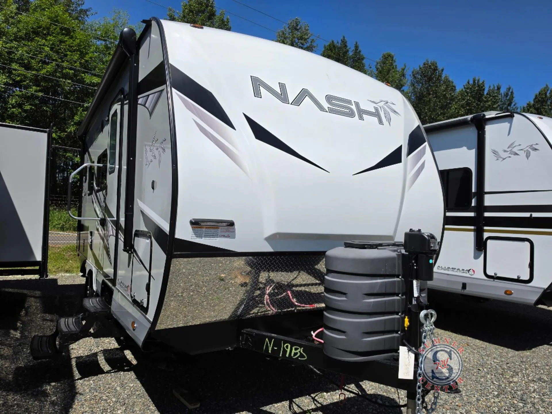 2024 Northwood Nash 19BS - Photo 2