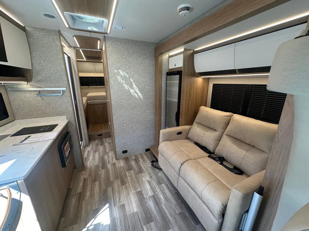 2026 Tiffin Wayfarer 25 XLW, Photos photo 35
