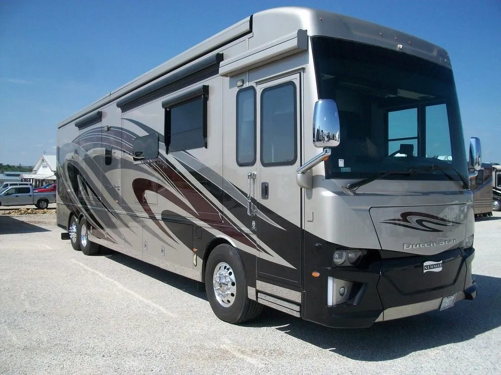 2019 Newmar Dutch Star 4369 - Photo 2