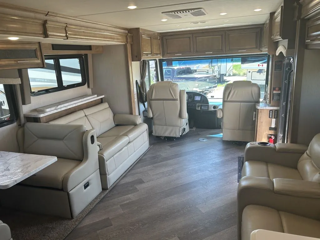 2021 Fleetwood Pace Arrow 35QS - Photo 3