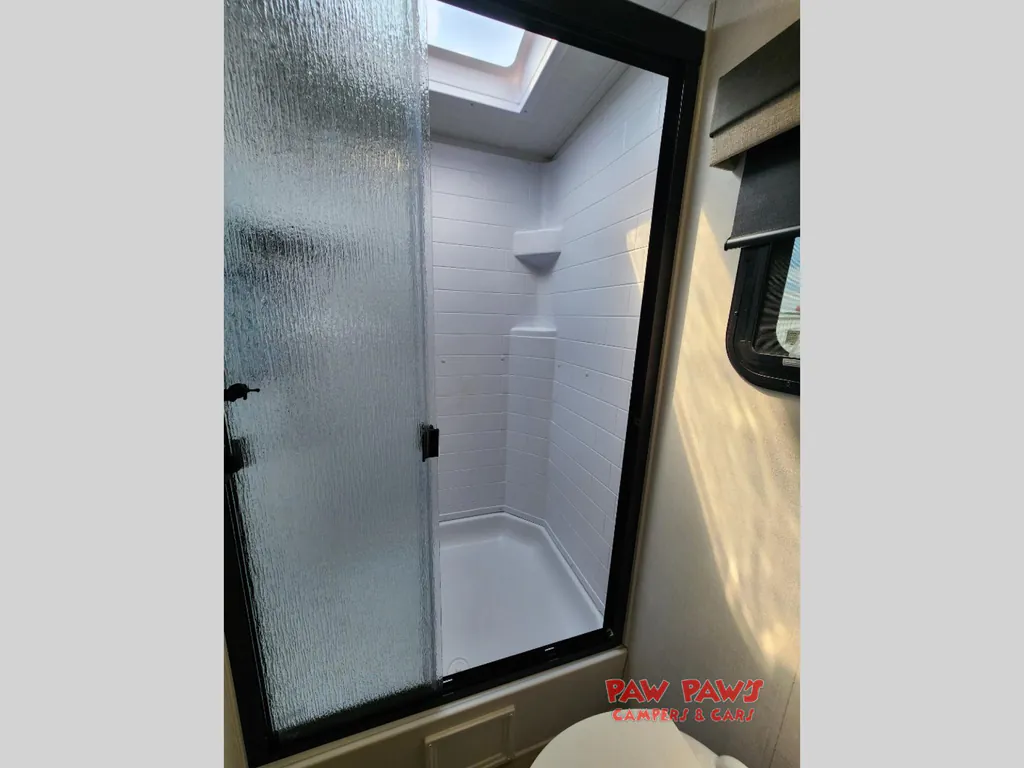 2027 Forest River Rockwood Mini Lite 2525RB, Photos photo 21