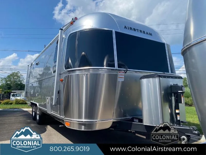 2025 Airstream Globetrotter 25FB - Photo 2