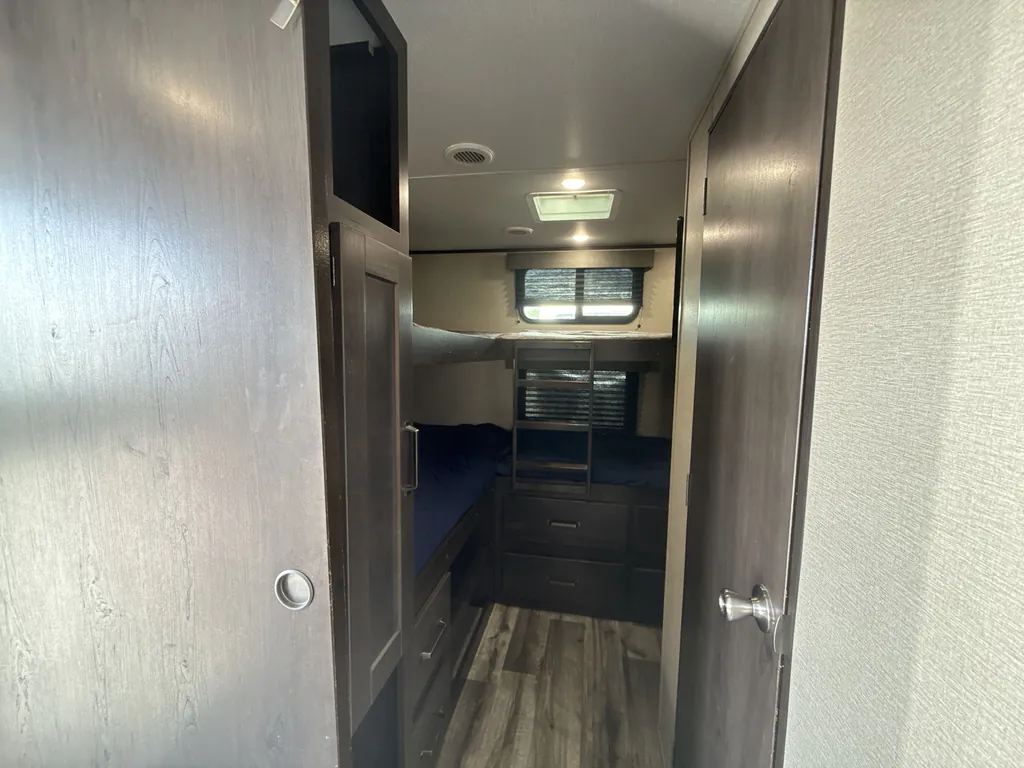 2023 Grand Design Transcend Xplor 321BH, Photos photo 25