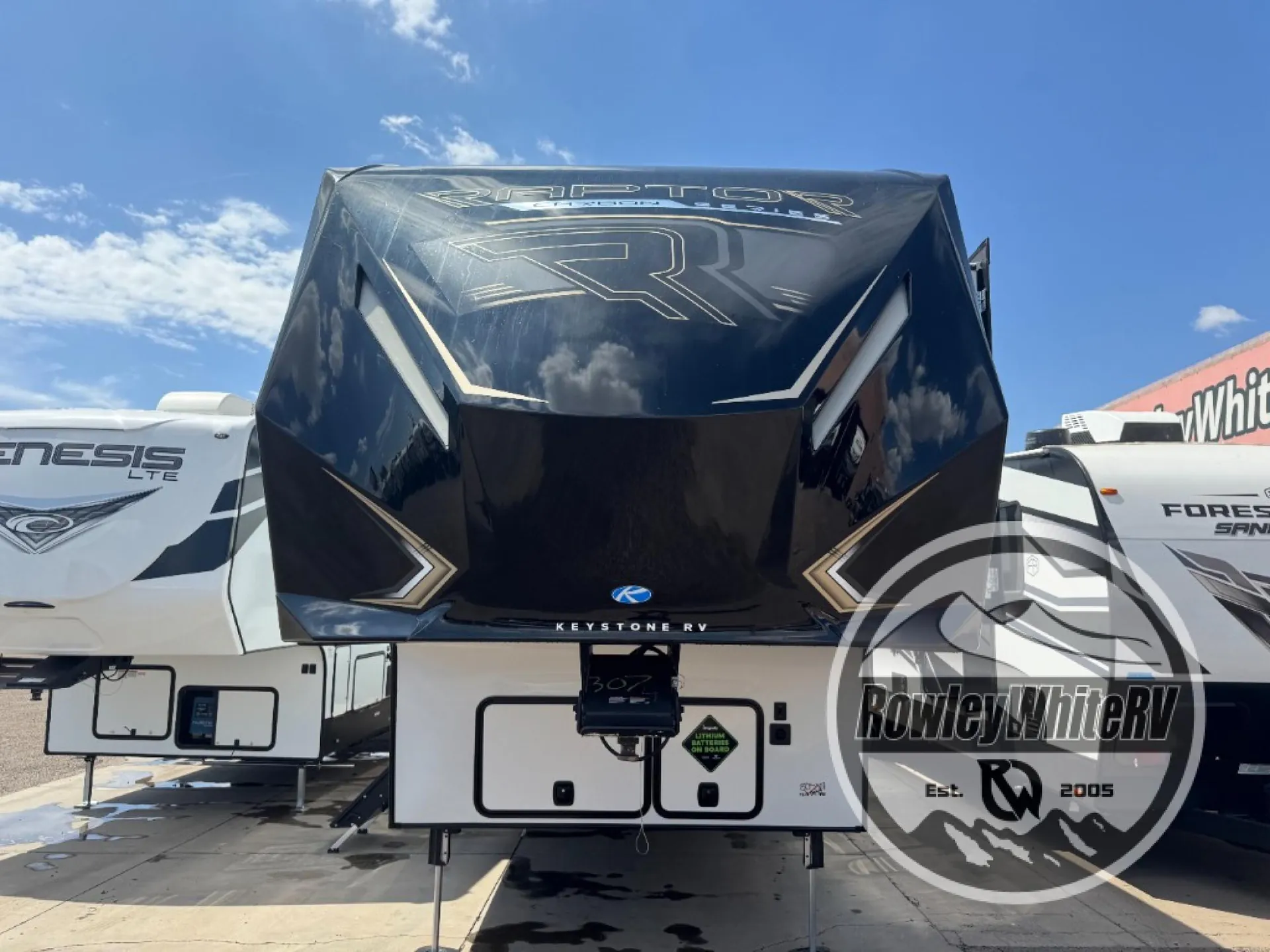 2025 Keystone Raptor Carbon Series 363 - Photo 3