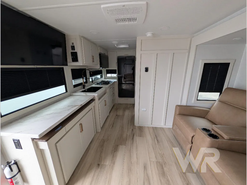 2026 Brinkley Model Ix 20X, Photos photo 17