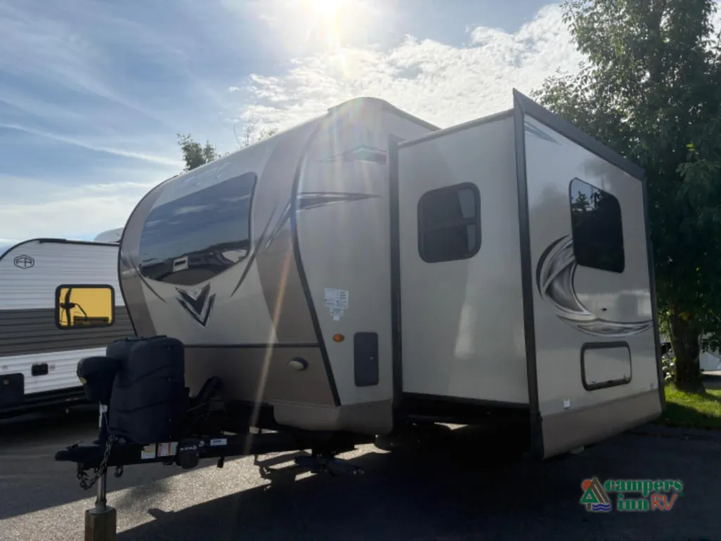 2018 Forest River Flagstaff Micro Lite 25FKS, Photos photo 3