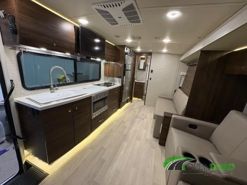 2022 Winnebago Navion 24D - Photo 4