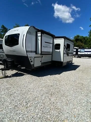 2027 Forest River Flagstaff Micro Lite 25BSDS