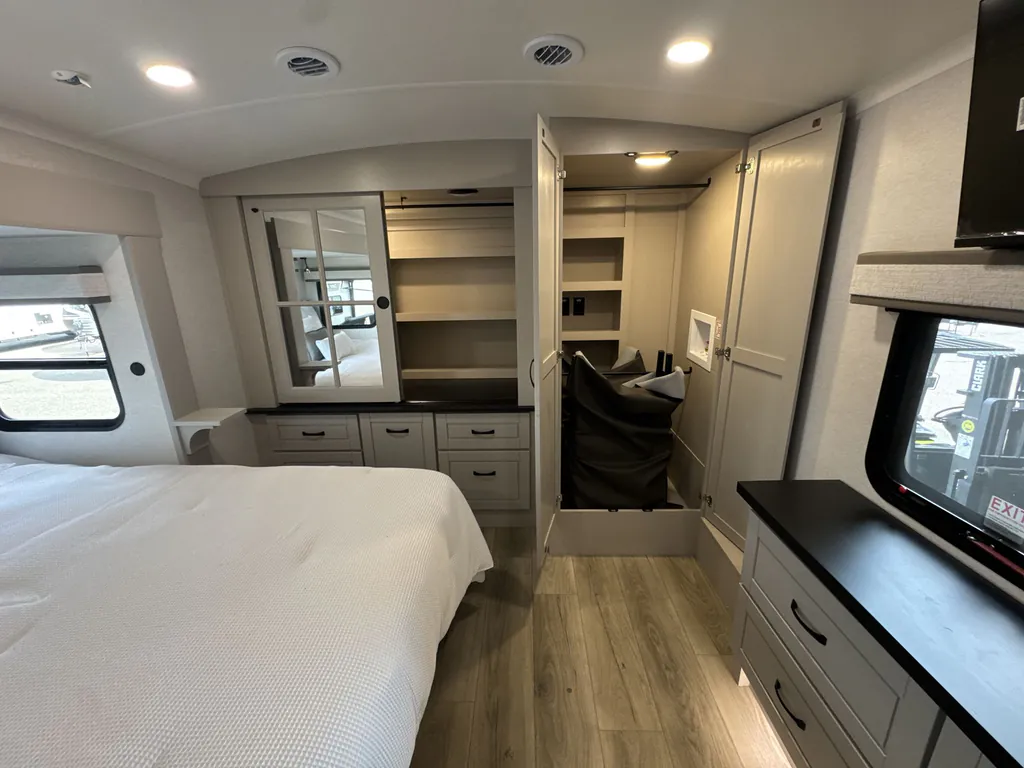 2026 Jayco North Point 395DSDB, Photos photo 38