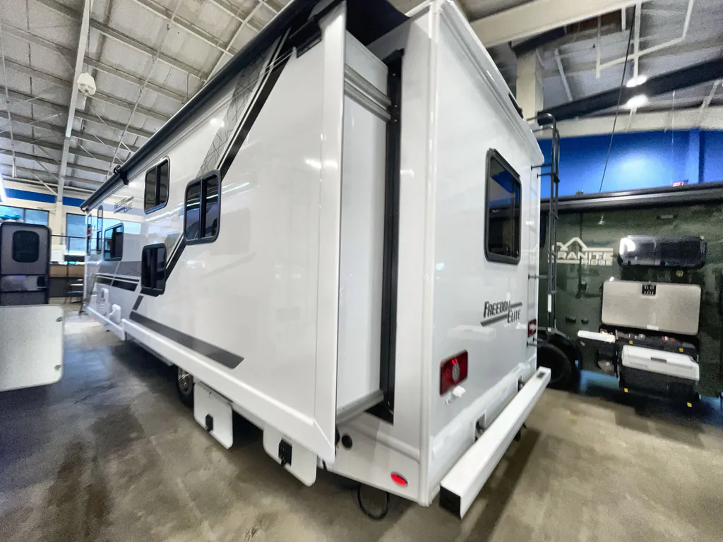 2027 Thor Motor Coach Freedom Elite 31FE, Photos photo 4
