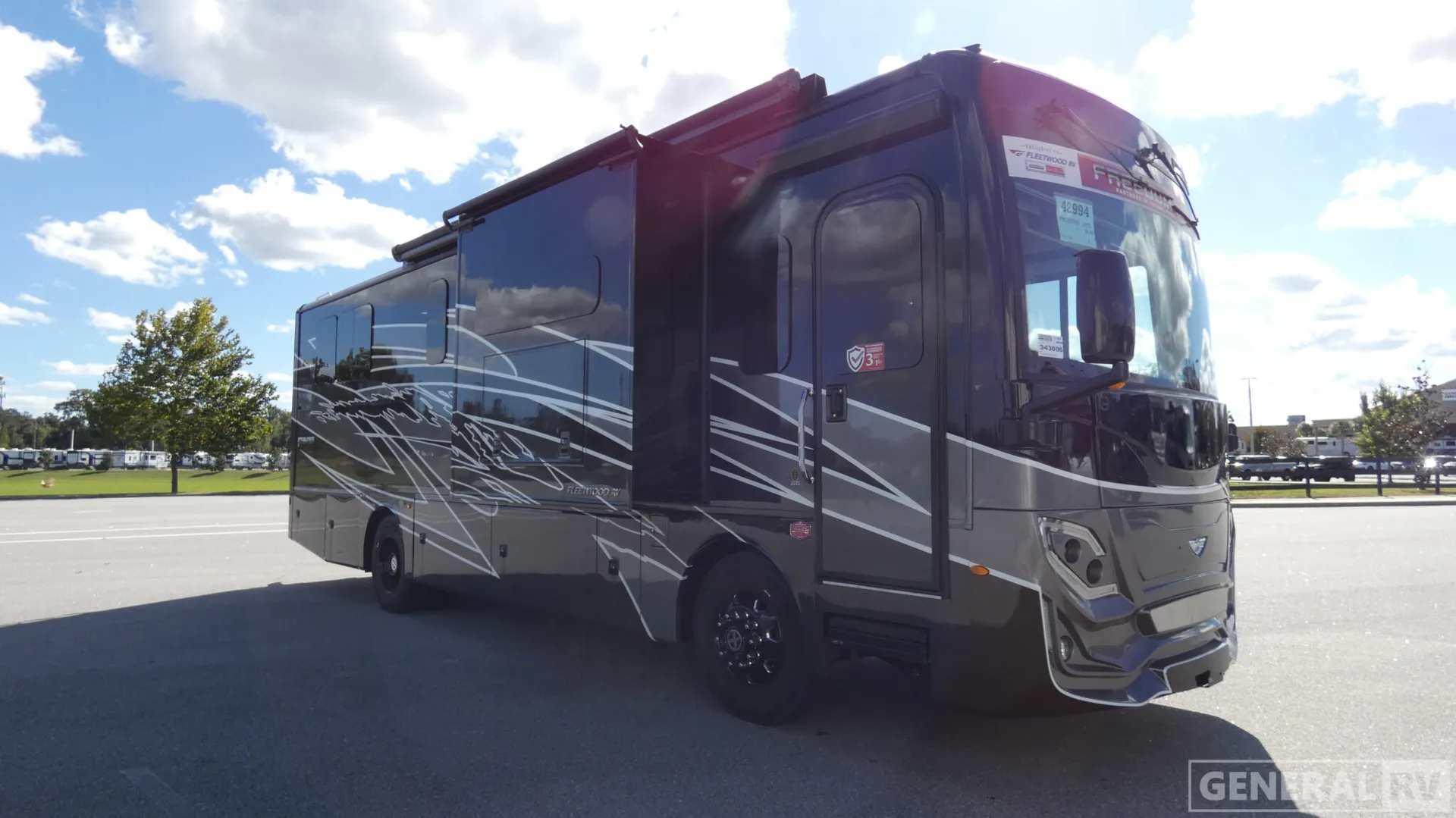 2026 Fleetwood Frontier 33TL - Photo 2