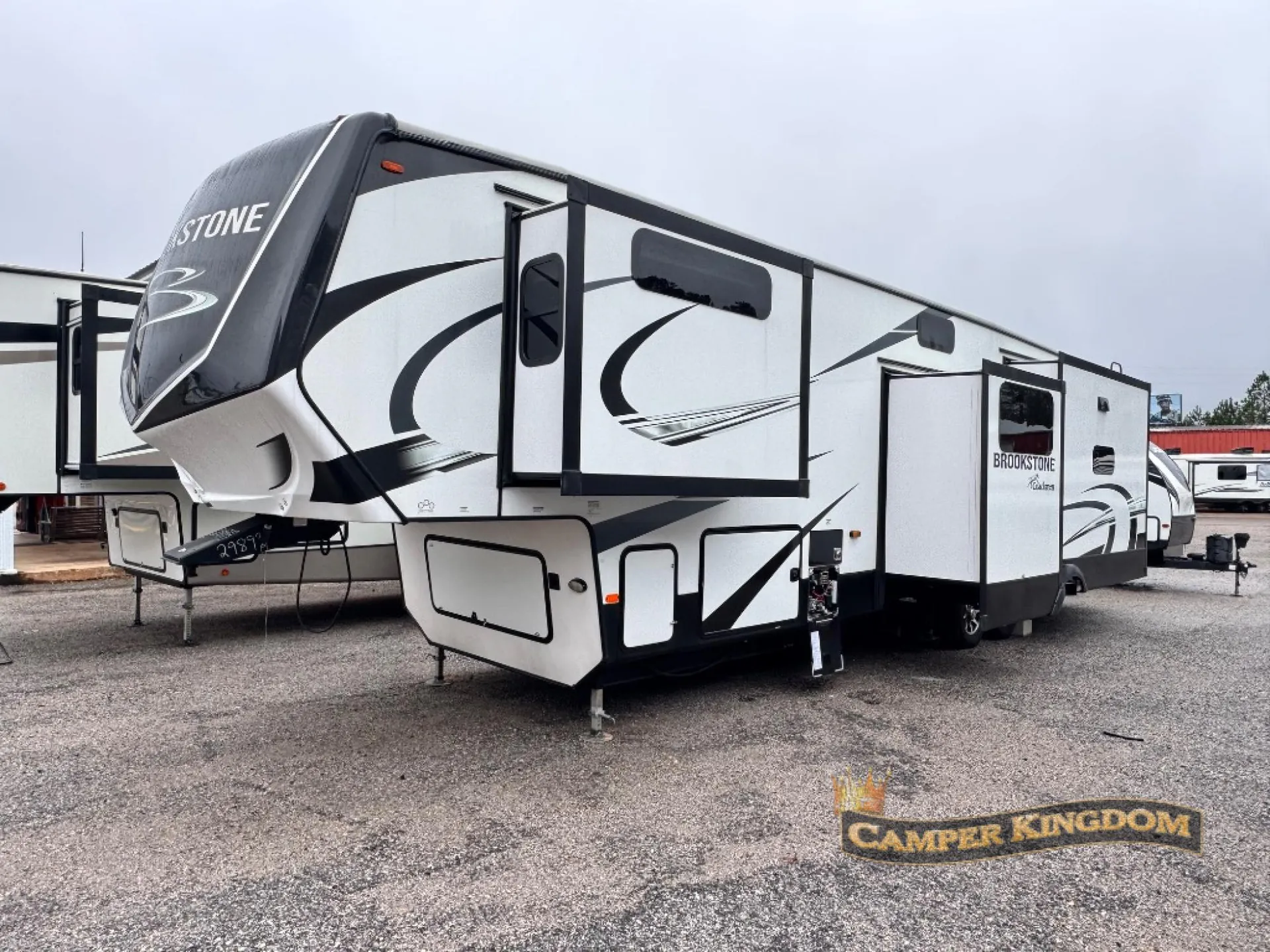 2023 Coachmen Brookstone 398MBL - Photo 3