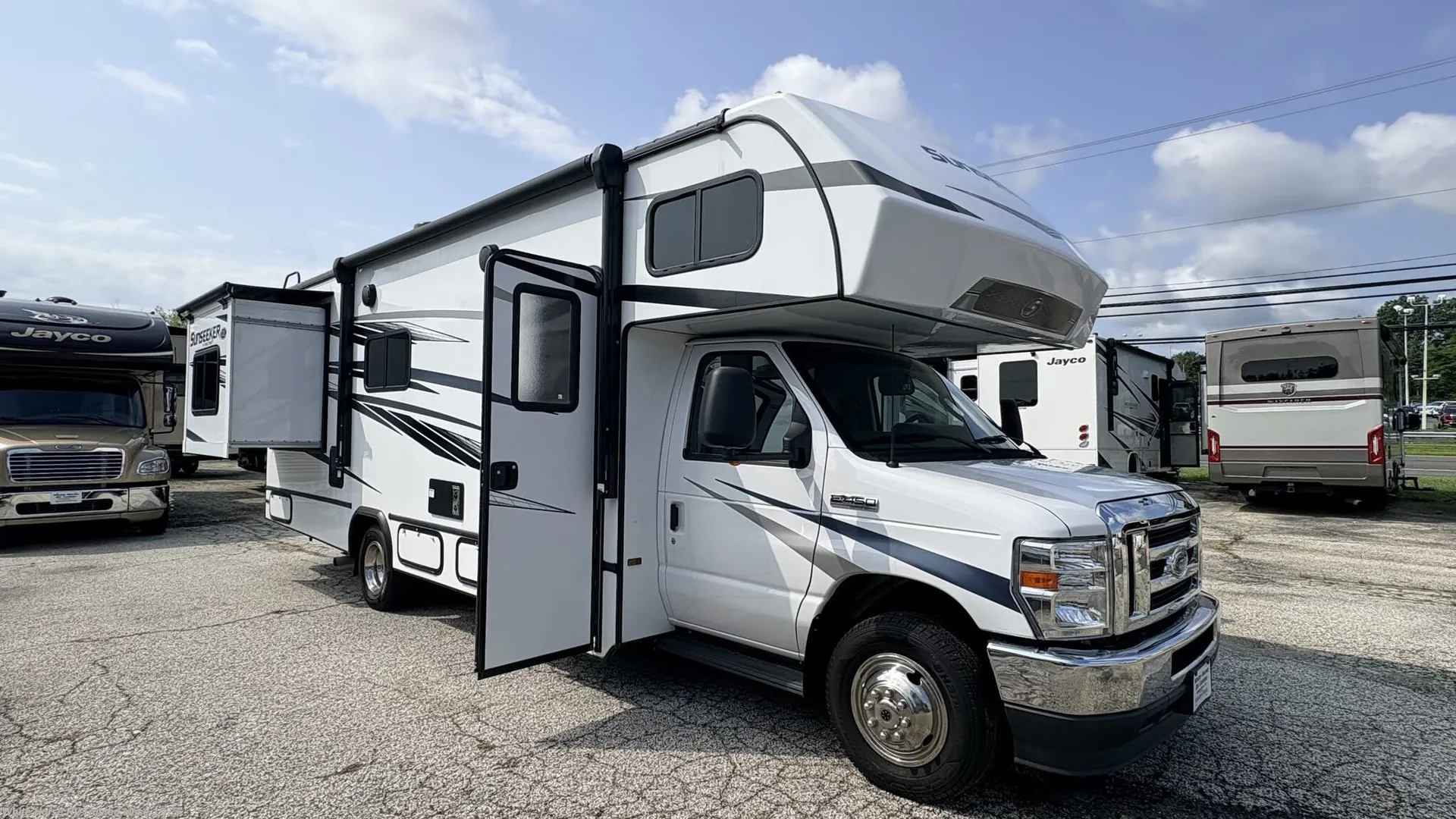 2024 Forest River Sunseeker Class C - 2550DS