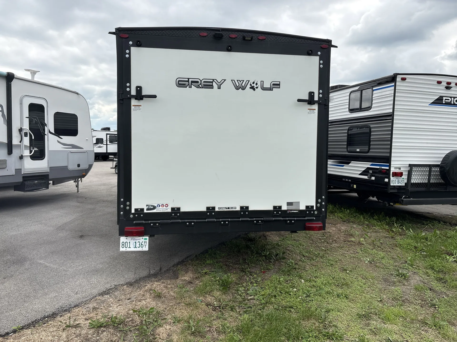 2023 Forest River Cherokee Grey Wolf 26MBRR — backside
