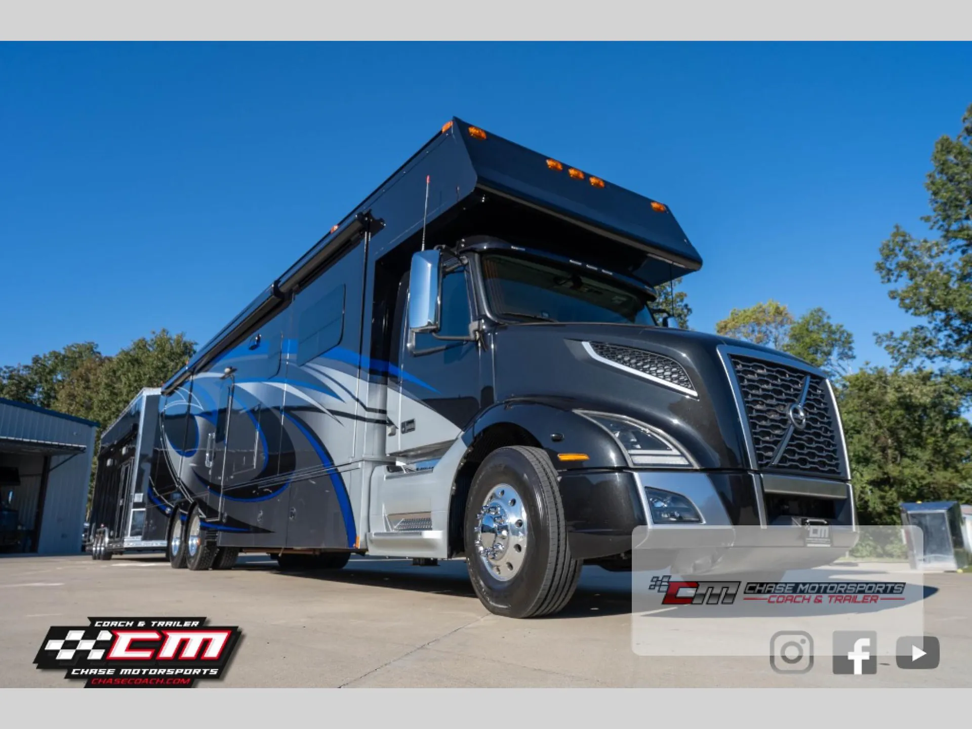 2019 Renegade RV Classic 45CRS - Photo 2