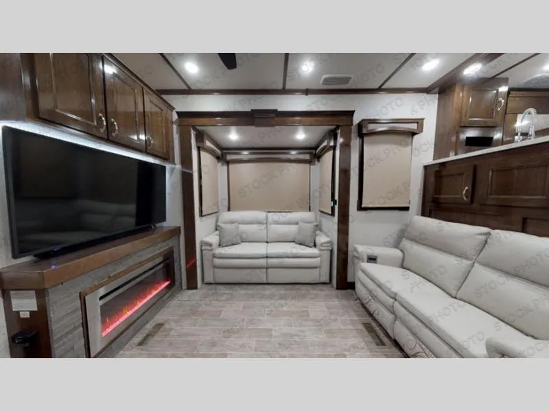 2023 Redwood RV Redwood 3981FK - Photo 4