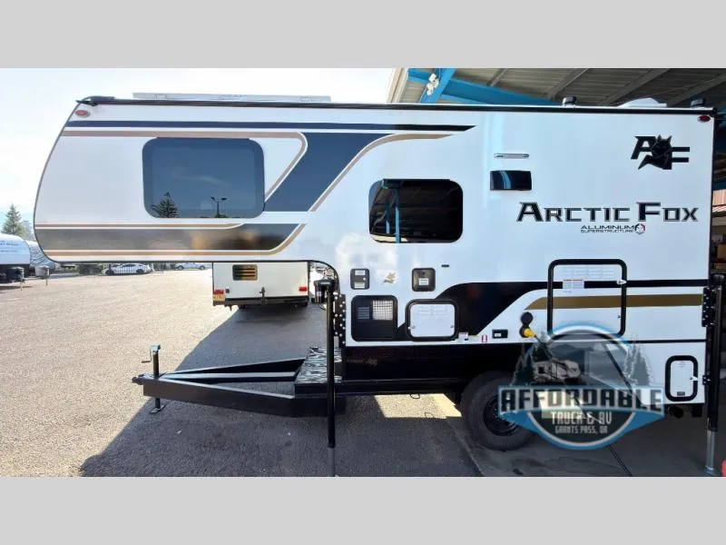 2027 Northwood Arctic Fox Camper 990 - Photo 4