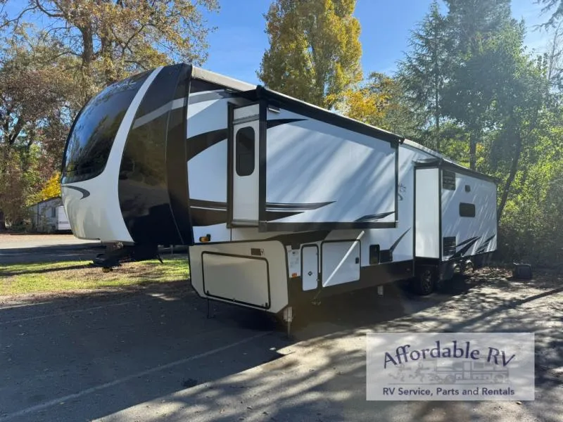 2022 Forest River Cardinal Luxury 380RLX - Photo 3