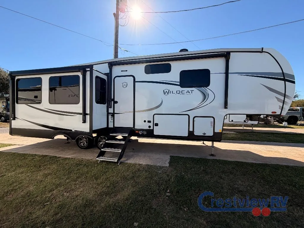 2023 Forest River Wildcat 290RLW - Photo 2