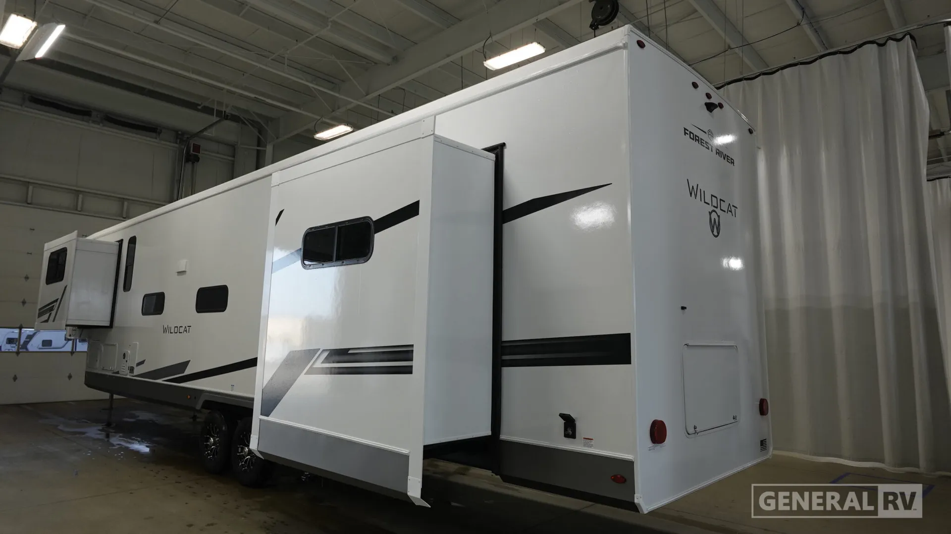 2027 Forest River Wildcat 35FL - Photo 4