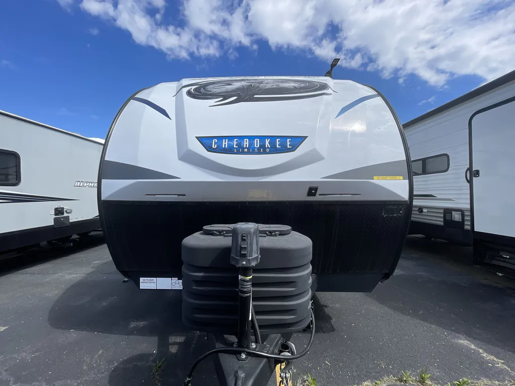 2024 Forest River Cherokee Alpha Wolf 2500RL-L, Photos photo 4