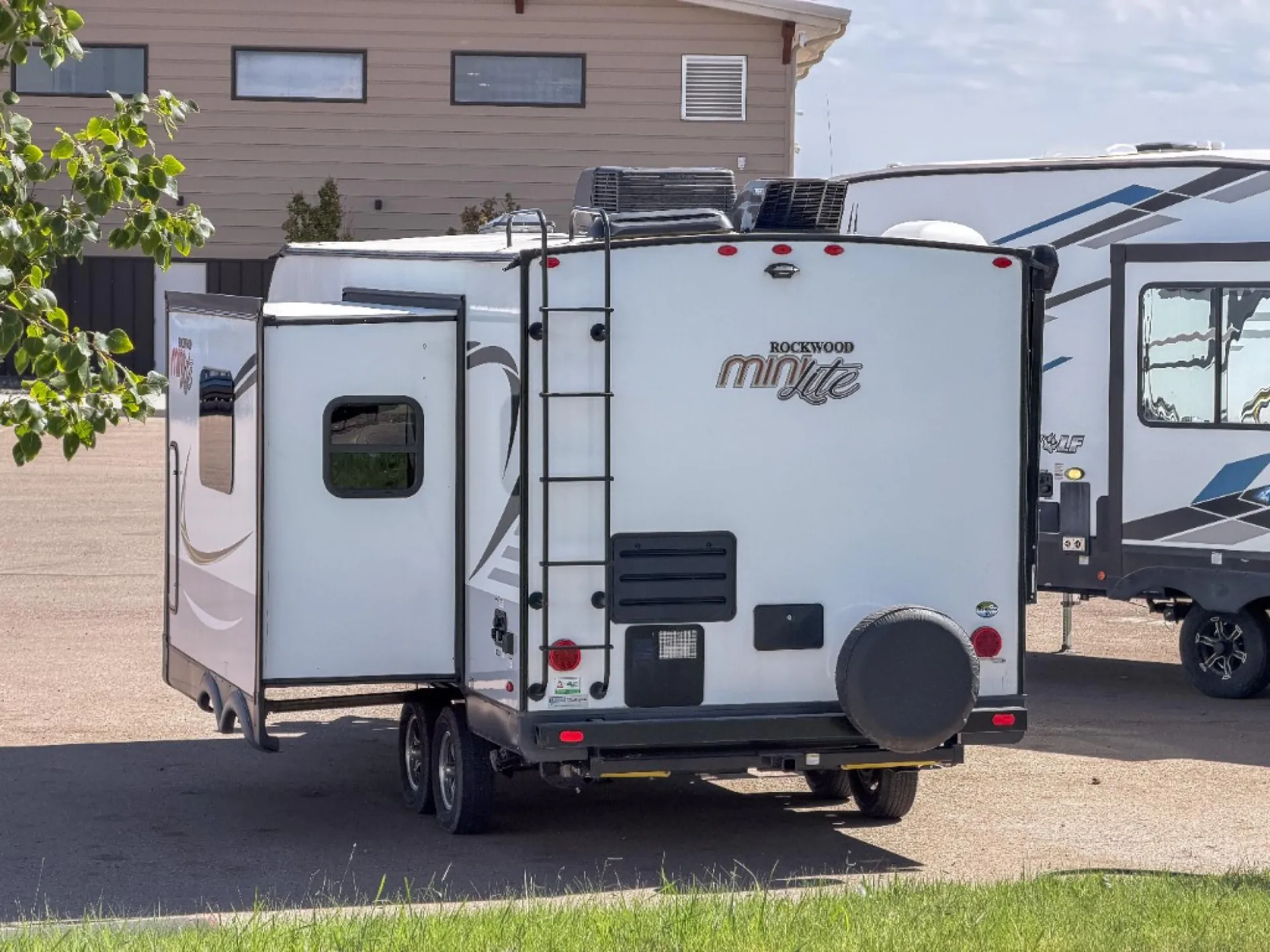 2021 Forest River Rockwood Mini Lite 2204S - Photo 4