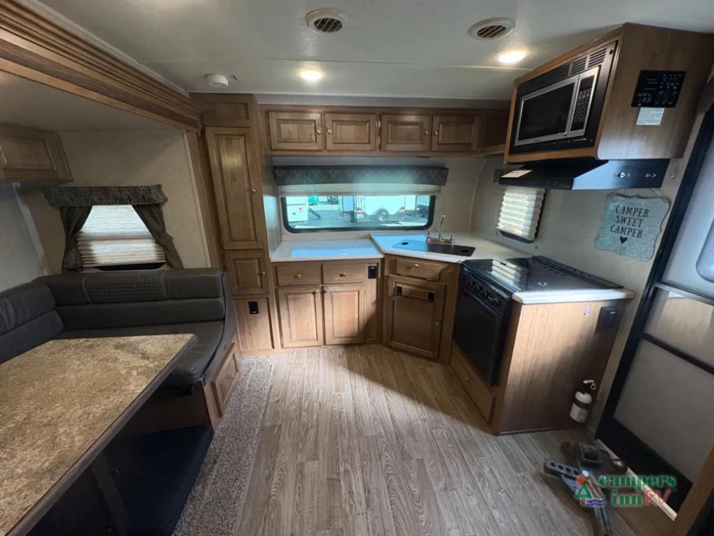 2018 Forest River Flagstaff Micro Lite 25FKS, Photos photo 7