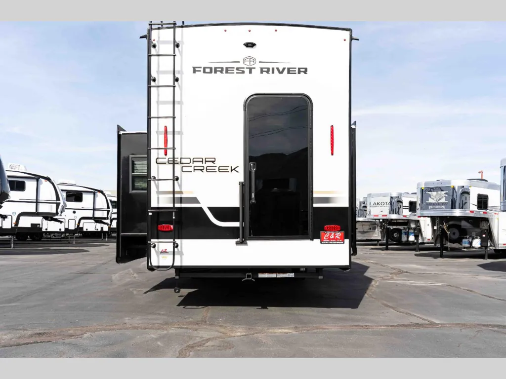 2027 Forest River Cedar Creek 380DB, Photos photo 4