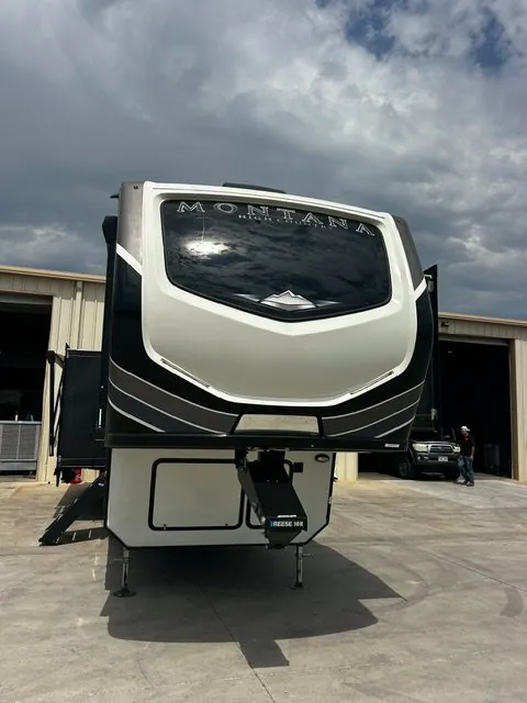 2021 Keystone Montana High Country 281CK - Photo 2