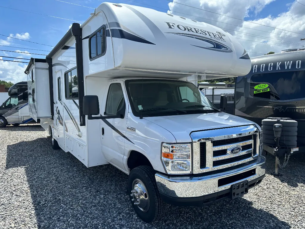 2019 Forest River Forester LE 3251DSLE - Photo 2