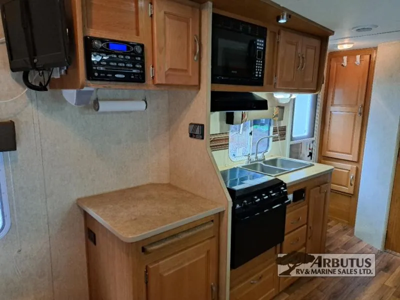 2013 Chalet Takena Travel Trailers Used    2265 - Photo 4