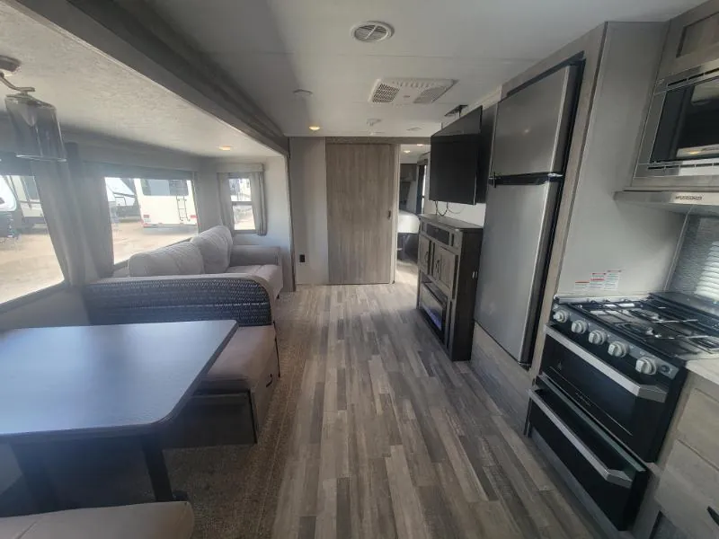 2020 Forest River Vibe 28RB — Photo 5