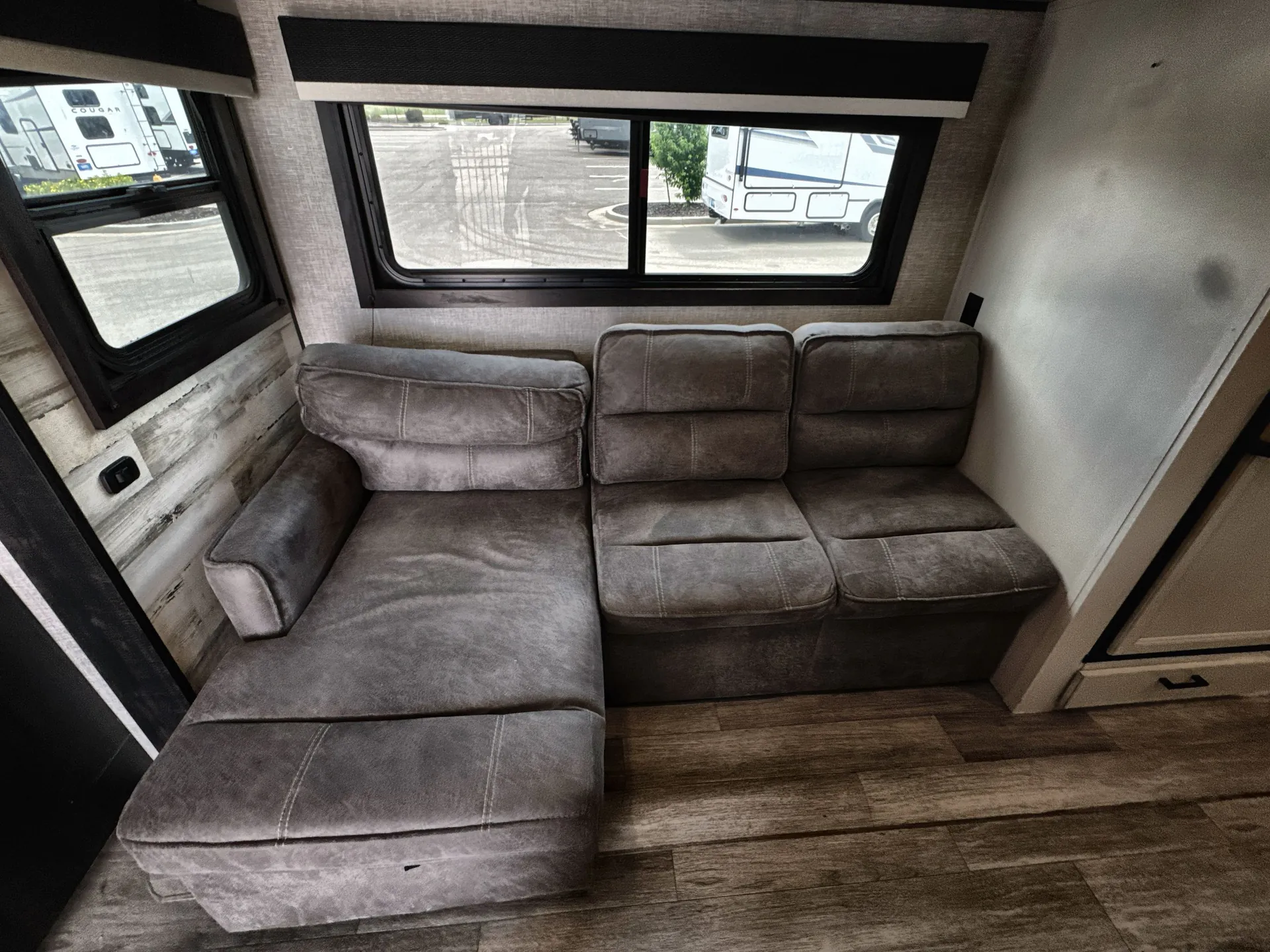 2022 Jayco Jay Feather 22RB — living area main