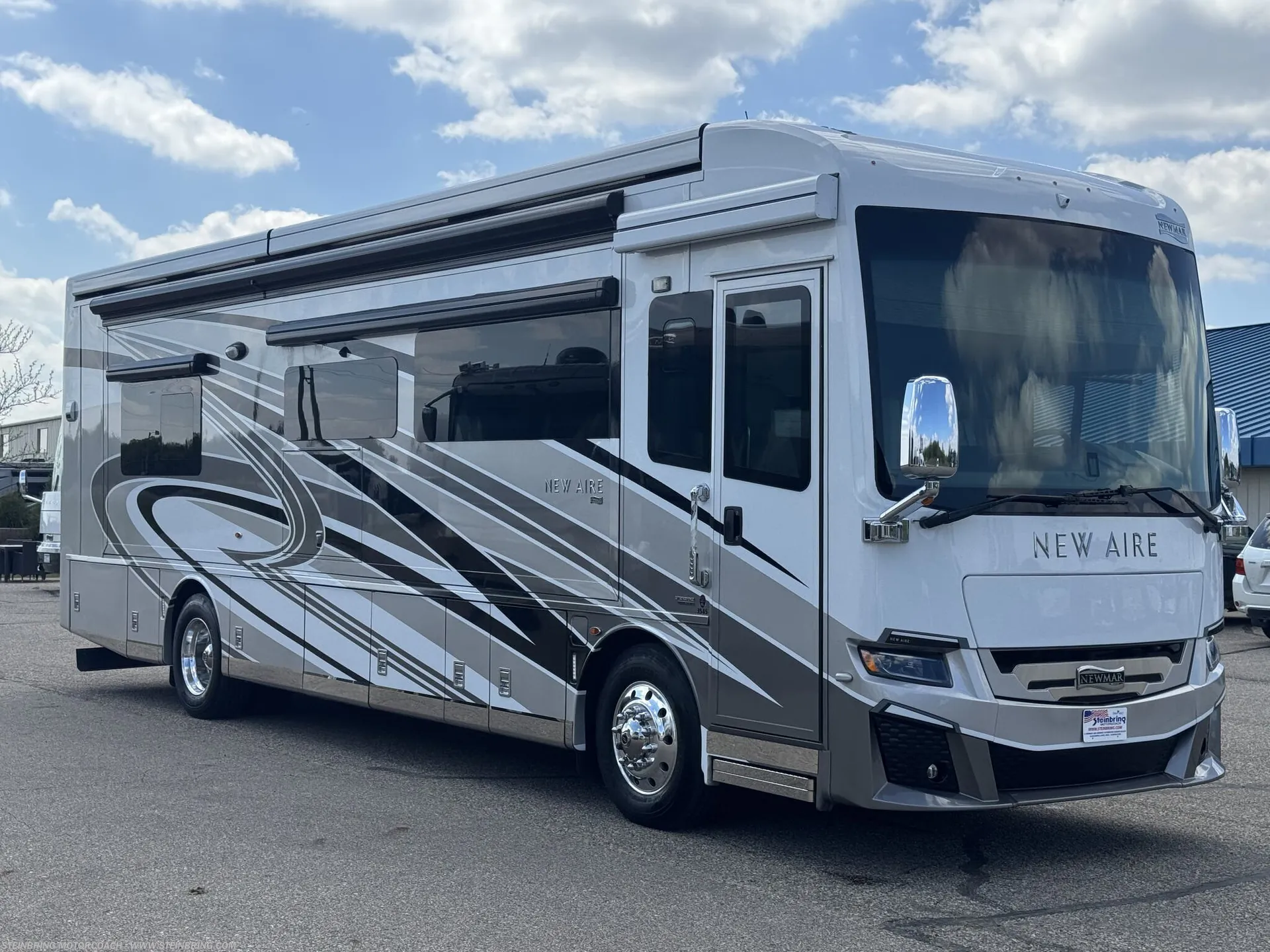 2022 Newmar New Aire 3545 - Photo 2