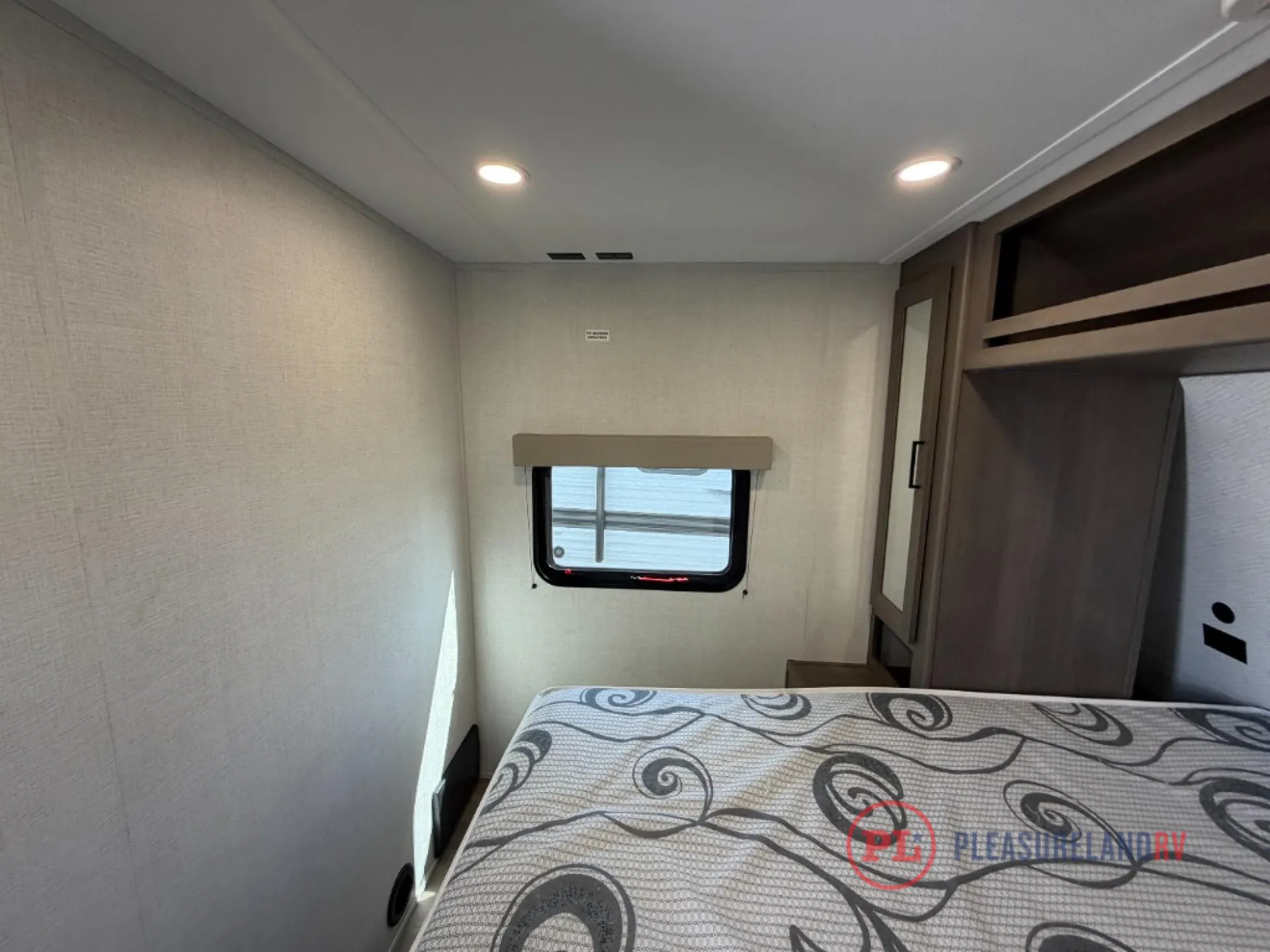 2025 Grand Design Transcend Xplor 24BHX - Photo 4