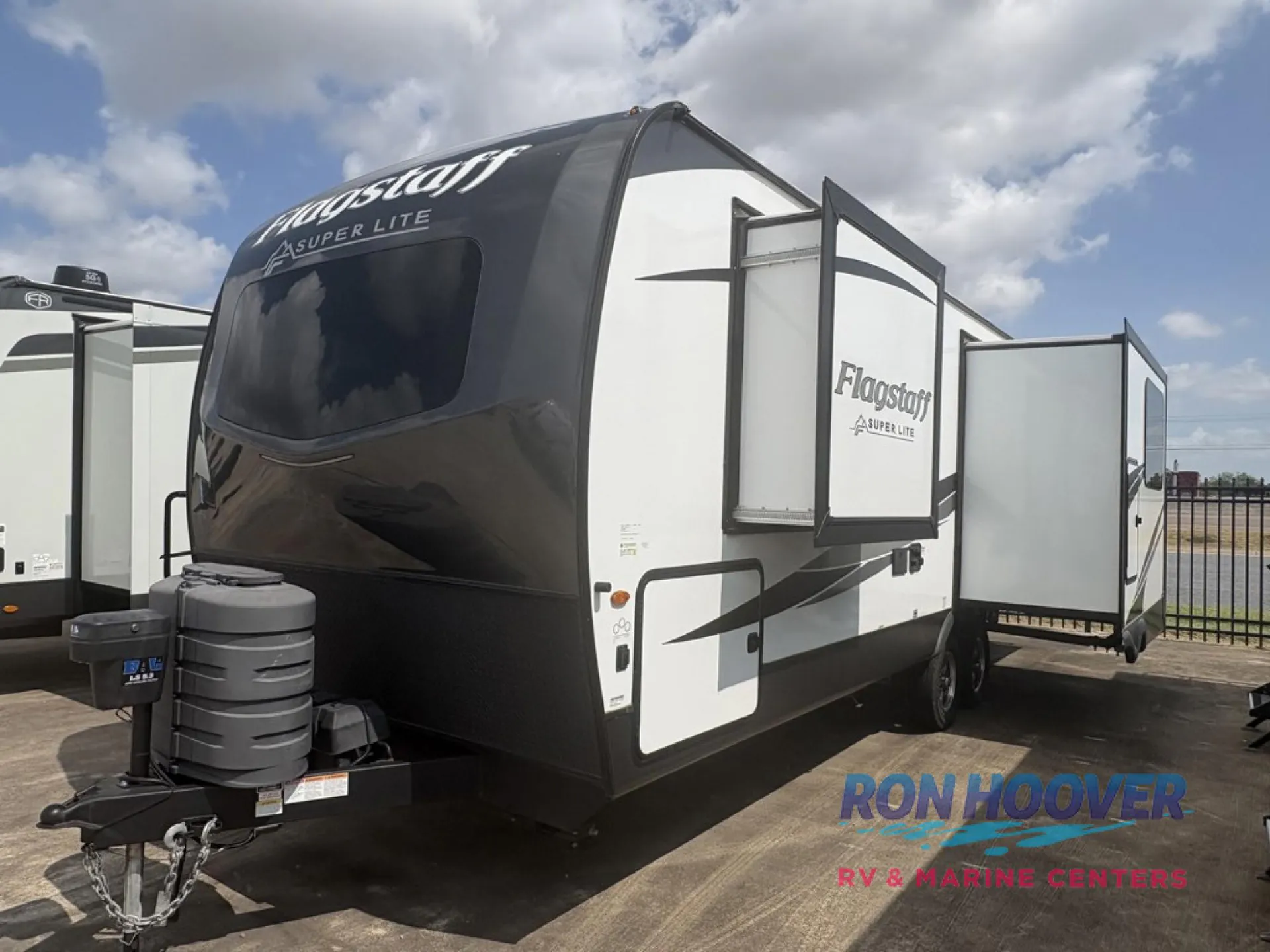 2025 Forest River Flagstaff Super Lite 26SRD - Photo 3