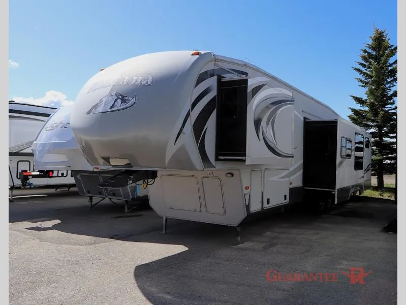 2013 Keystone RV Montana High Country 338DB - Photo 3