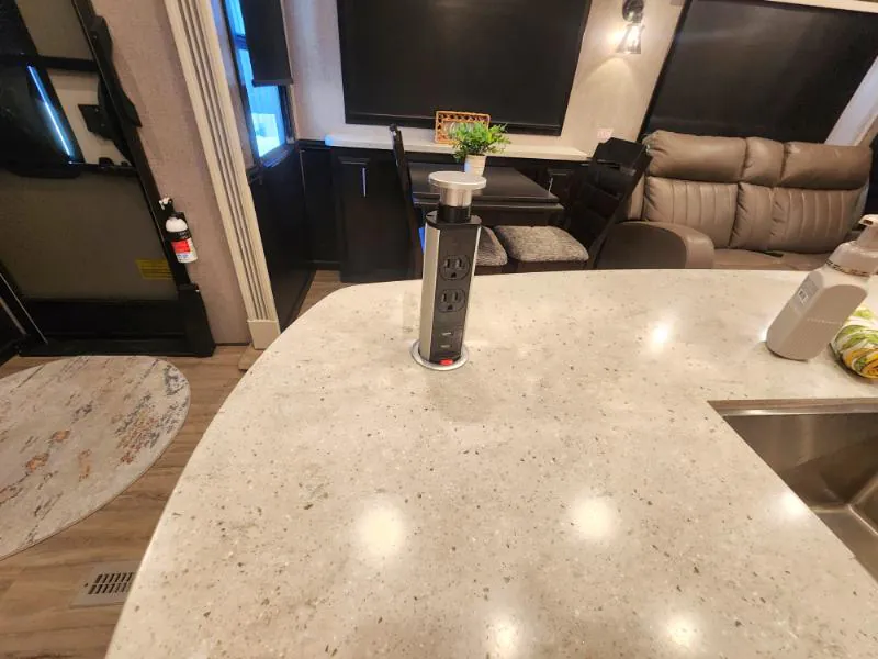 2021 Jayco Pinnacle 36FBTS, Photos photo 37