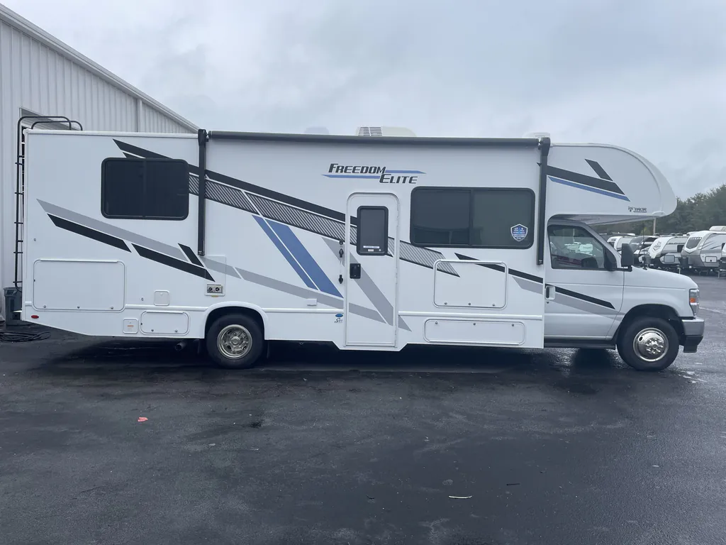 2026 Thor Motor Coach Freedom Elite 28HE, Photos photo 7