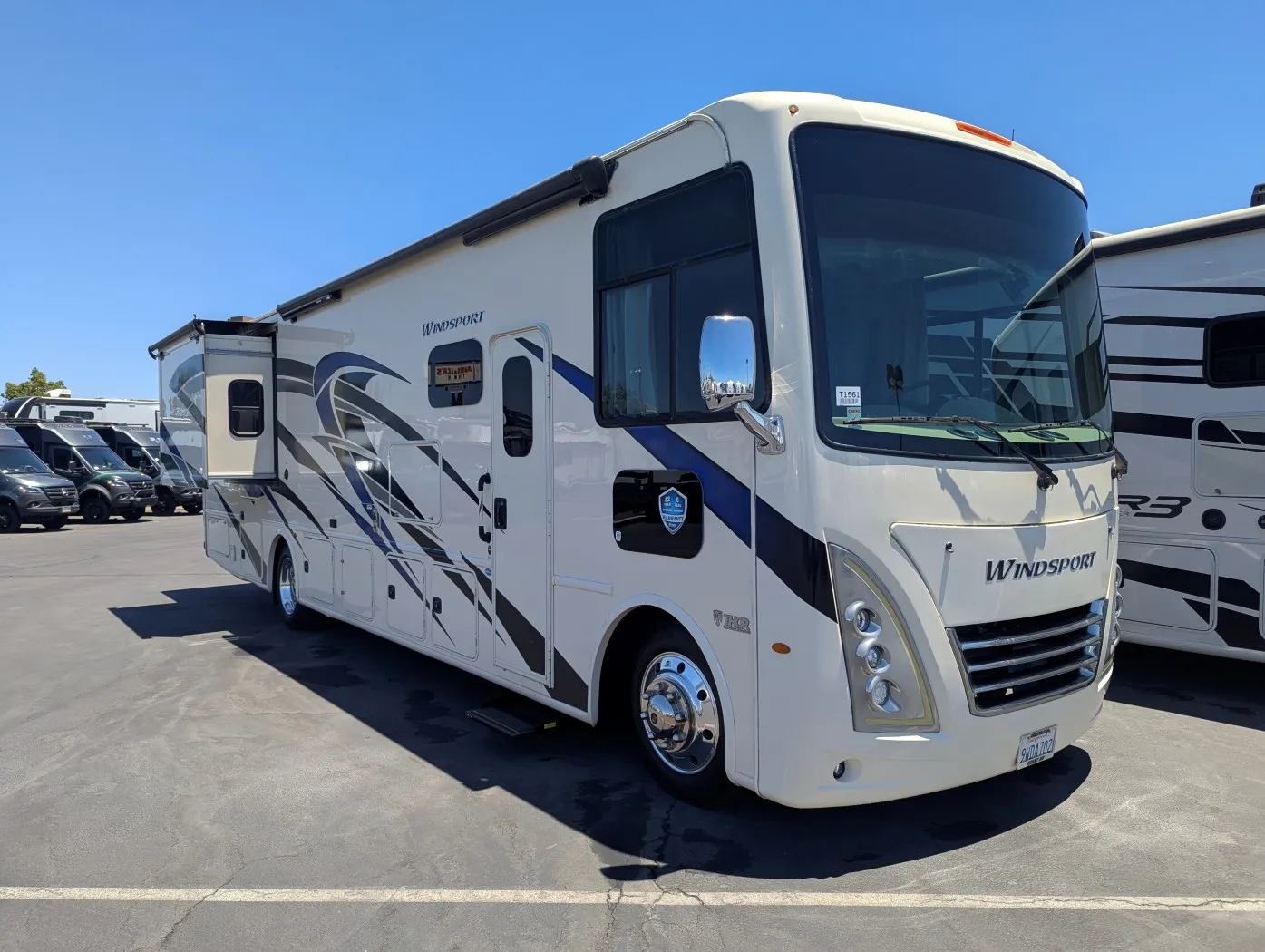 2022 Thor Motor Coach Windsport 35M - Photo 2