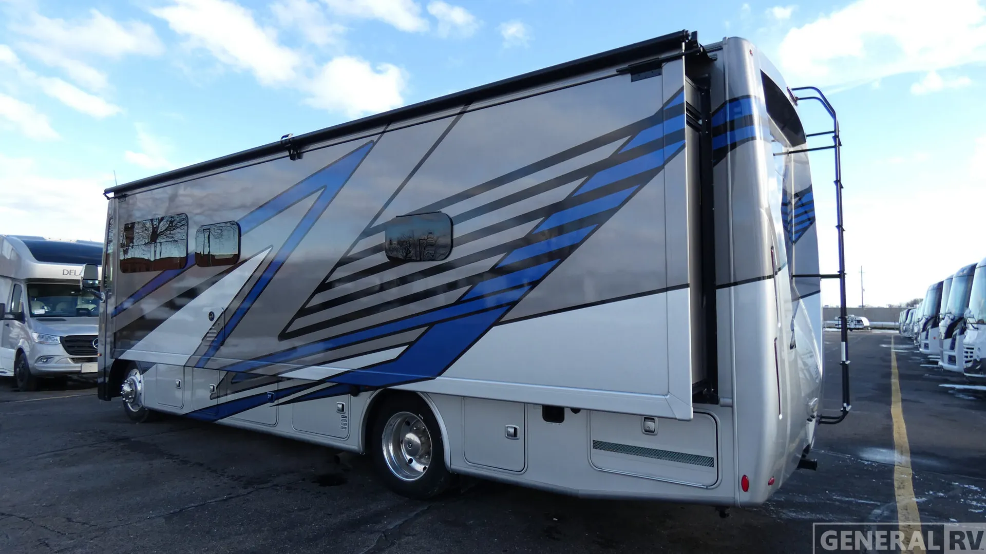 2026 Thor Motor Coach Luminate MM30 - Photo 4