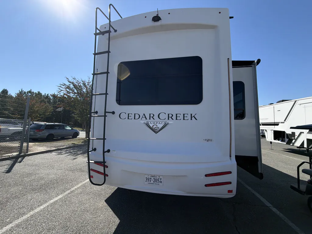 2022 Forest River Cedar Creek Champagne Edition 38EL, Photos photo 7
