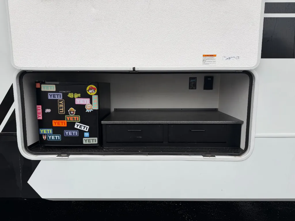 2024 Brinkley Model Z 3610, Photos photo 27
