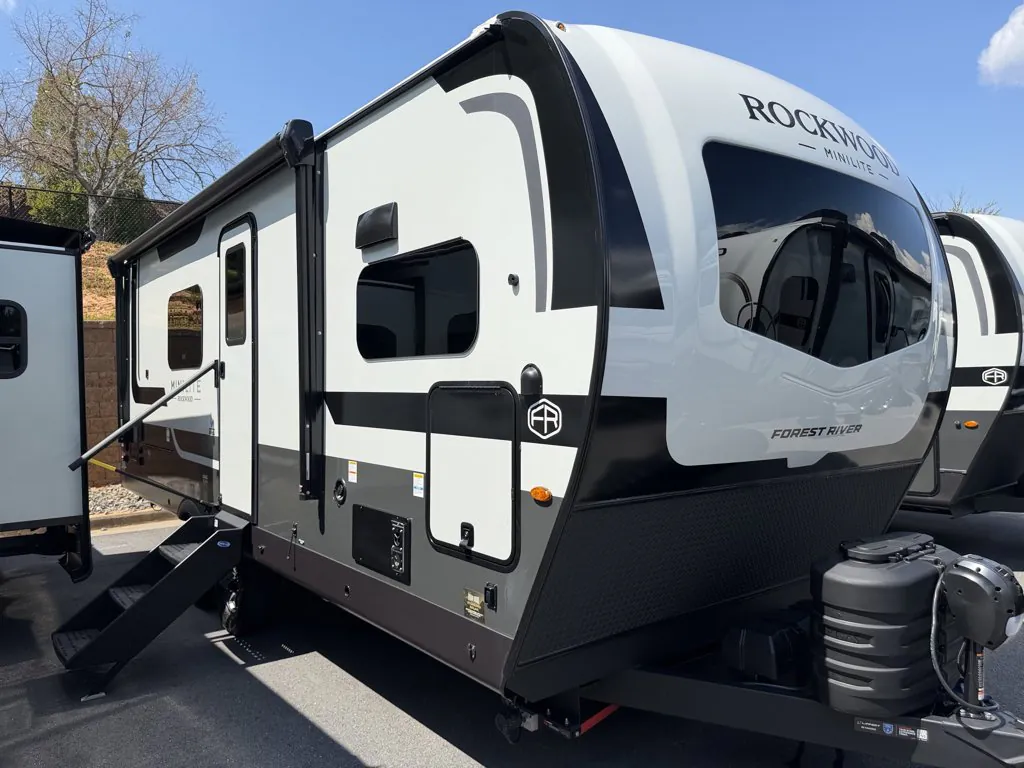 2027 Forest River Rockwood Mini Lite 2523MBR