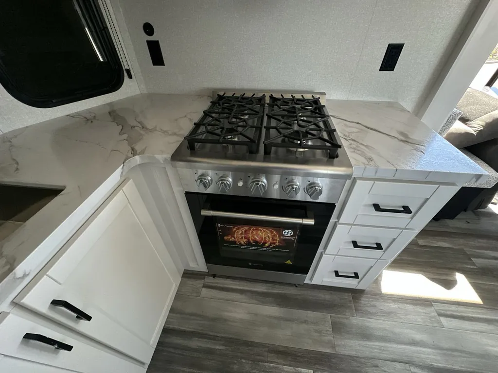 2026 Jayco Jay Flight Bungalow 404LOFT DS, Photos photo 8