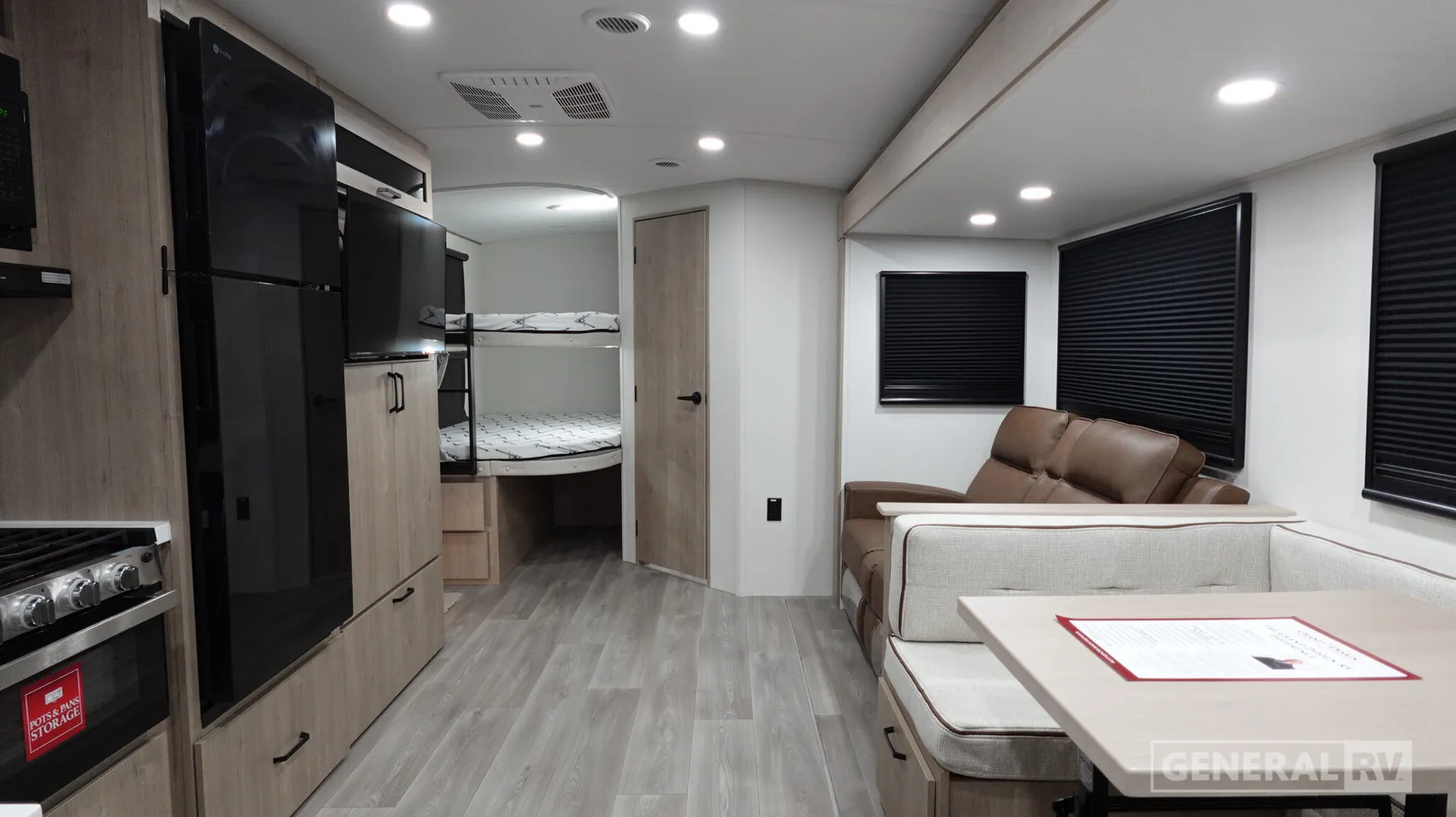 2026 Grand Design Imagine 2800BH - Photo 3