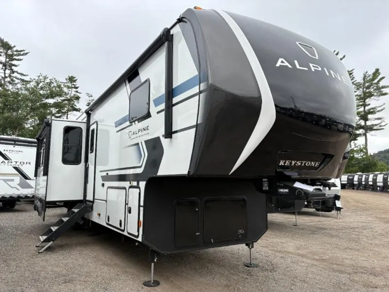 2026 Keystone Alpine Avalanche Edition 390DS - Photo 2